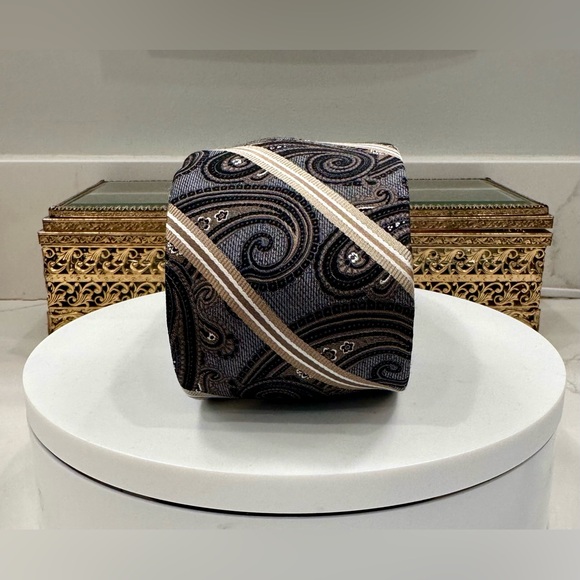 Pronto Uomo Platinum - Handmade Silk Tie - Paisley Overlaid with Stripes - EUC - Picture 6 of 14